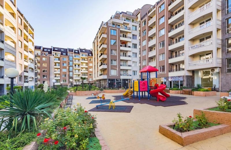 Vermietung einer gemütlichen 2-Zimmer-Wohnung im Komplex Perla, 50 m², Stadtteil Zornitsa, Burgas, Bulgarien